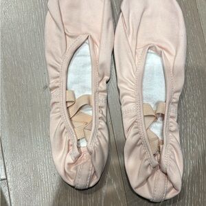 NWT Bloch Light Pink Ballet Flats